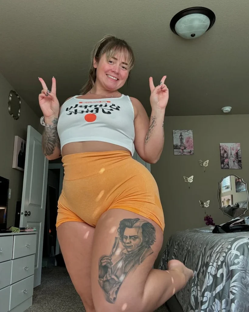 Curvy Jade Biography