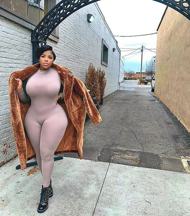 Briannaamor Biography – Age, Height, Plus-Size Modeling, FashionNova Ambassador & Career