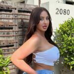 Curvy Sicilian Biography International Fashion Model, Travel Influencer & Lifestyle Blogger