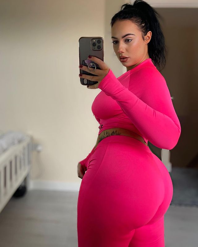 Pisces (Pisces Fitness) Biography Facts, Age, Height, Weight, Measurements & Photos