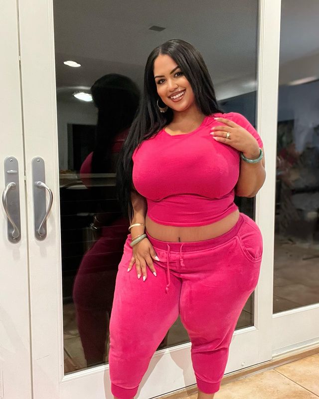 Uilani Owens Biography: Hawaiian Curvy Model & Instagram Influencer