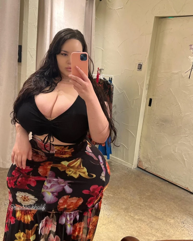 Mia Sa Khalif Biography – Canadian Plus-Size Model & Content Creator