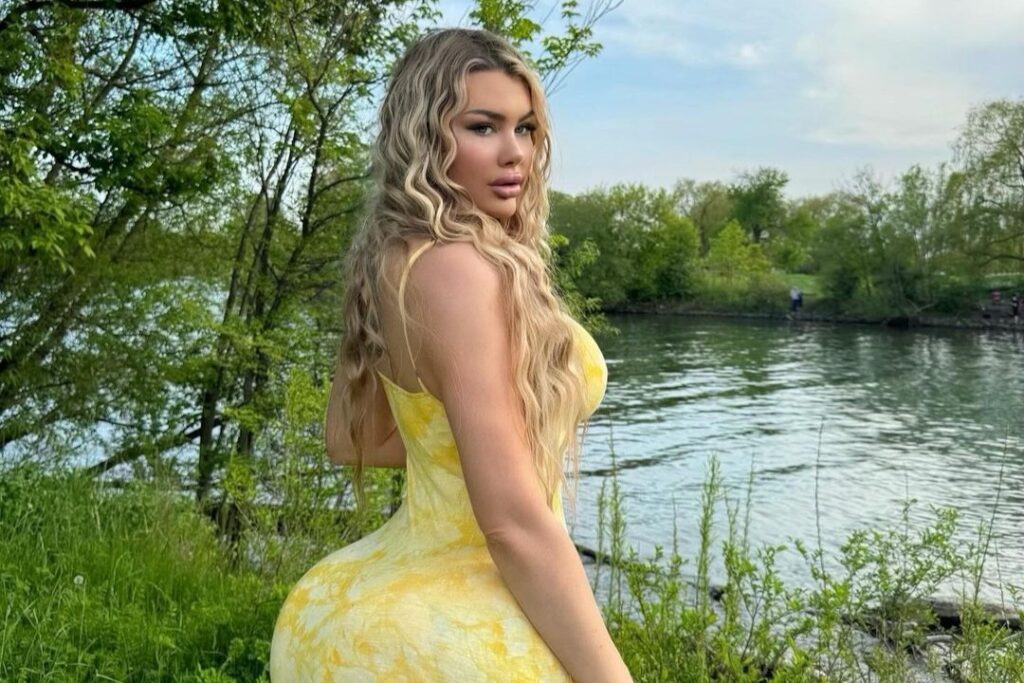Estrella Biography – Canadian Fashion Model & Fashion Nova Curve Ambassador